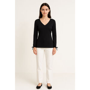 Shape FX Newport News Black Long Sleeve V Neck Tee Small